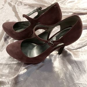 Merlot Burgundy Guess Cutout heels